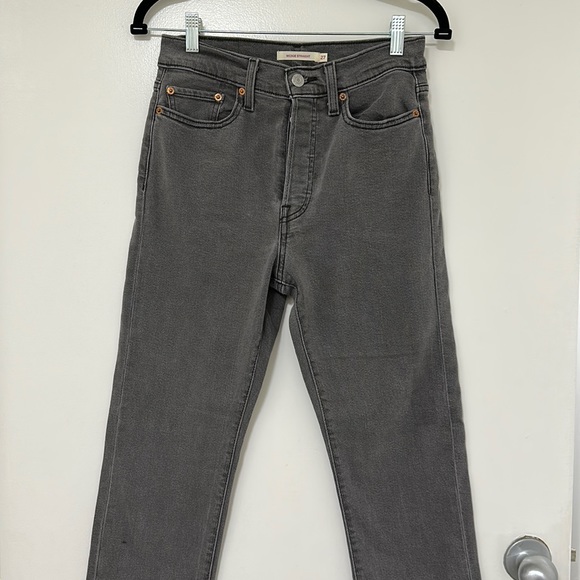 Levi's Denim - Levi jeans grey color with buttons